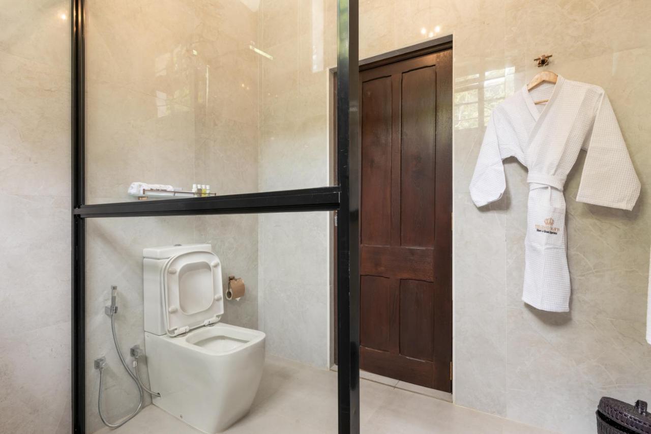The Grand Walawwa Hotel Pinnawala  Ngoại thất bức ảnh