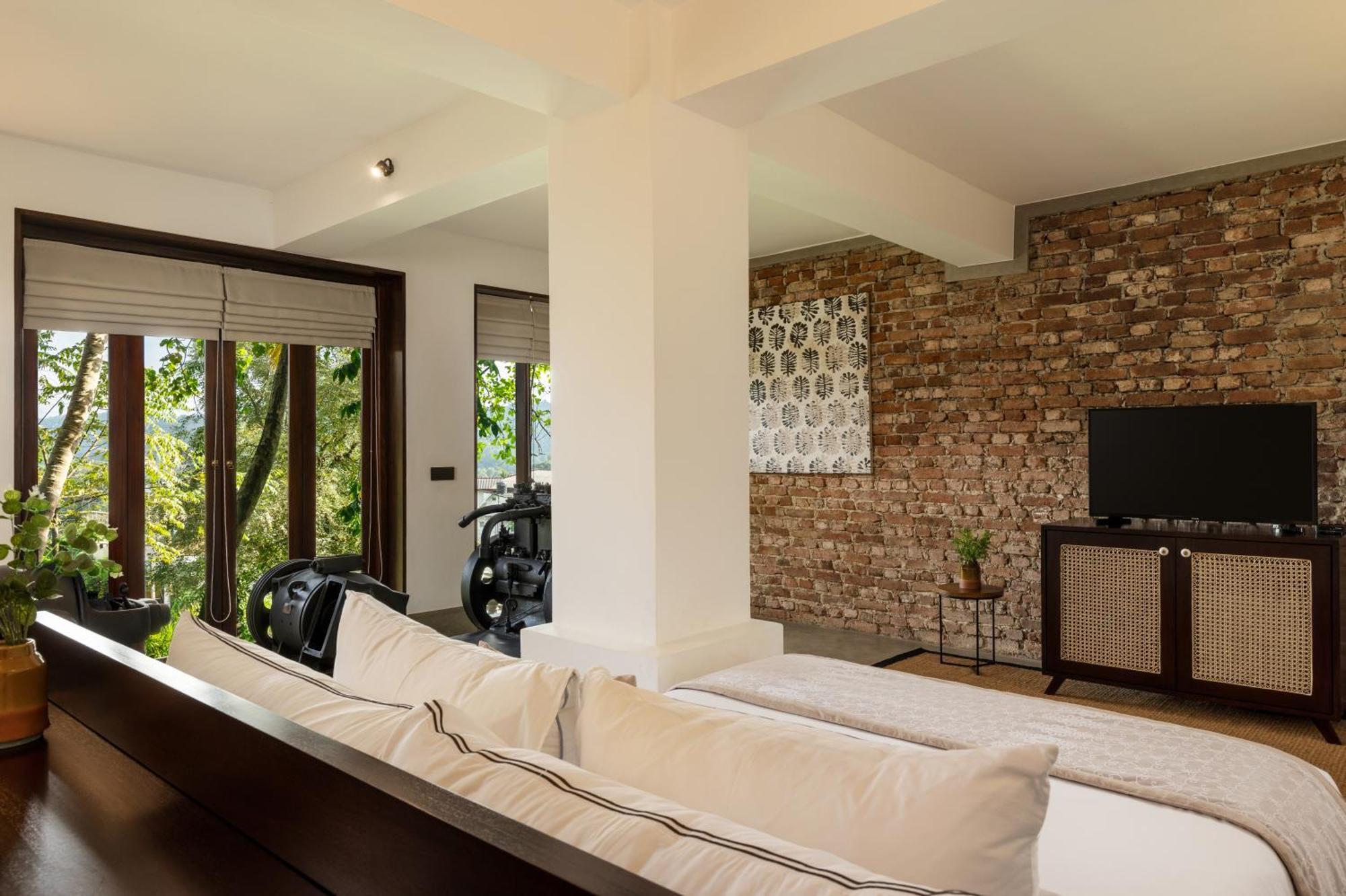 The Grand Walawwa Hotel Pinnawala  Ngoại thất bức ảnh