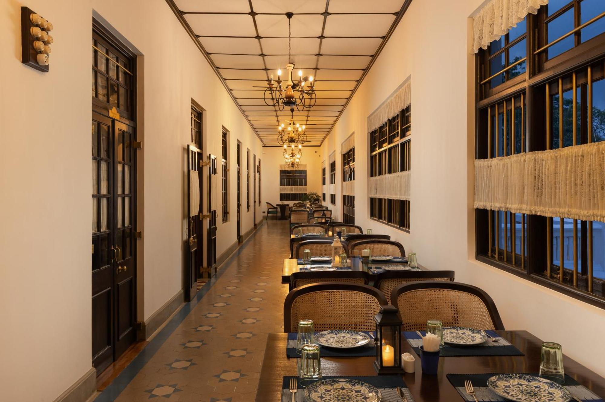 The Grand Walawwa Hotel Pinnawala  Ngoại thất bức ảnh
