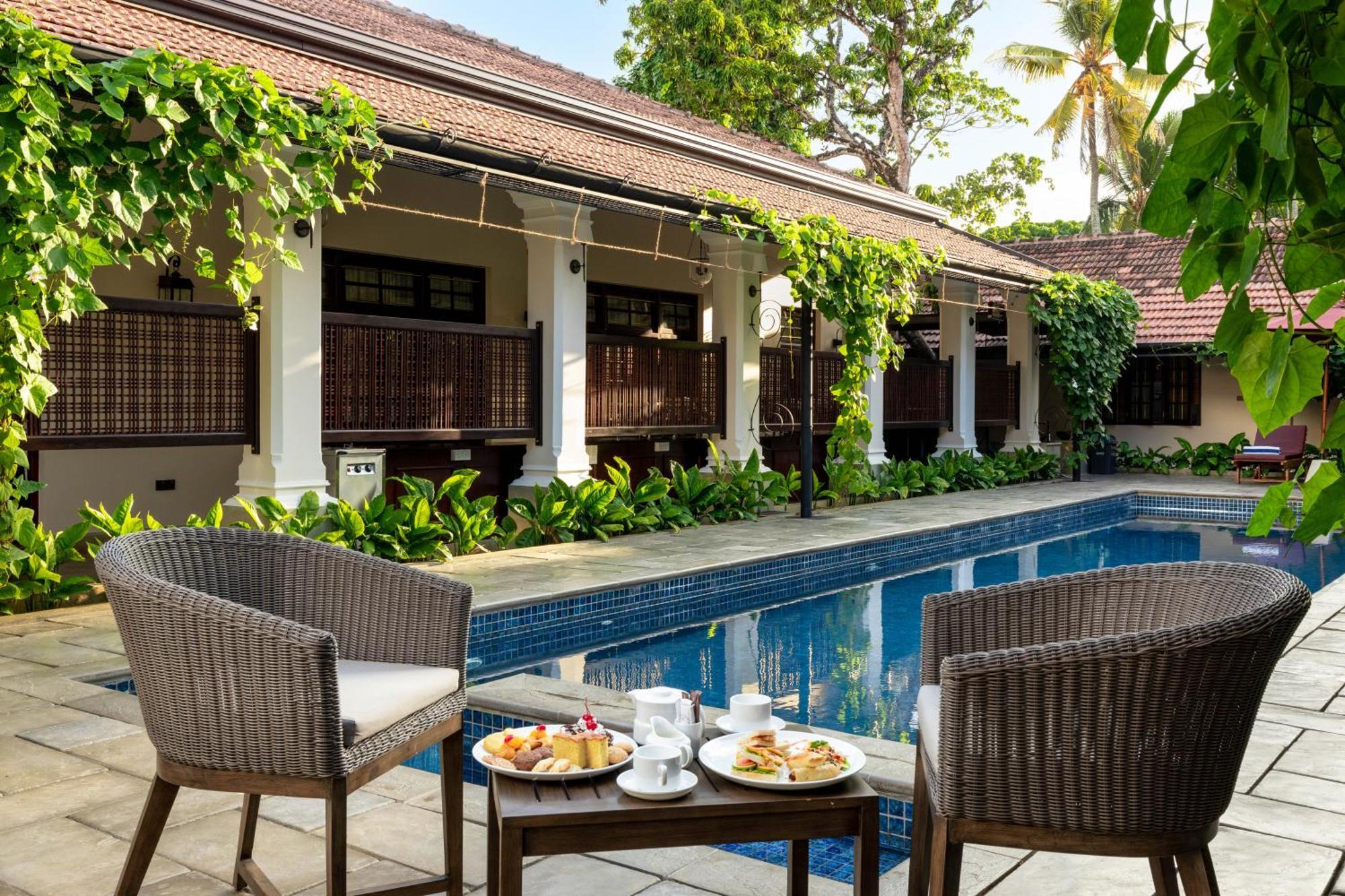 The Grand Walawwa Hotel Pinnawala  Ngoại thất bức ảnh